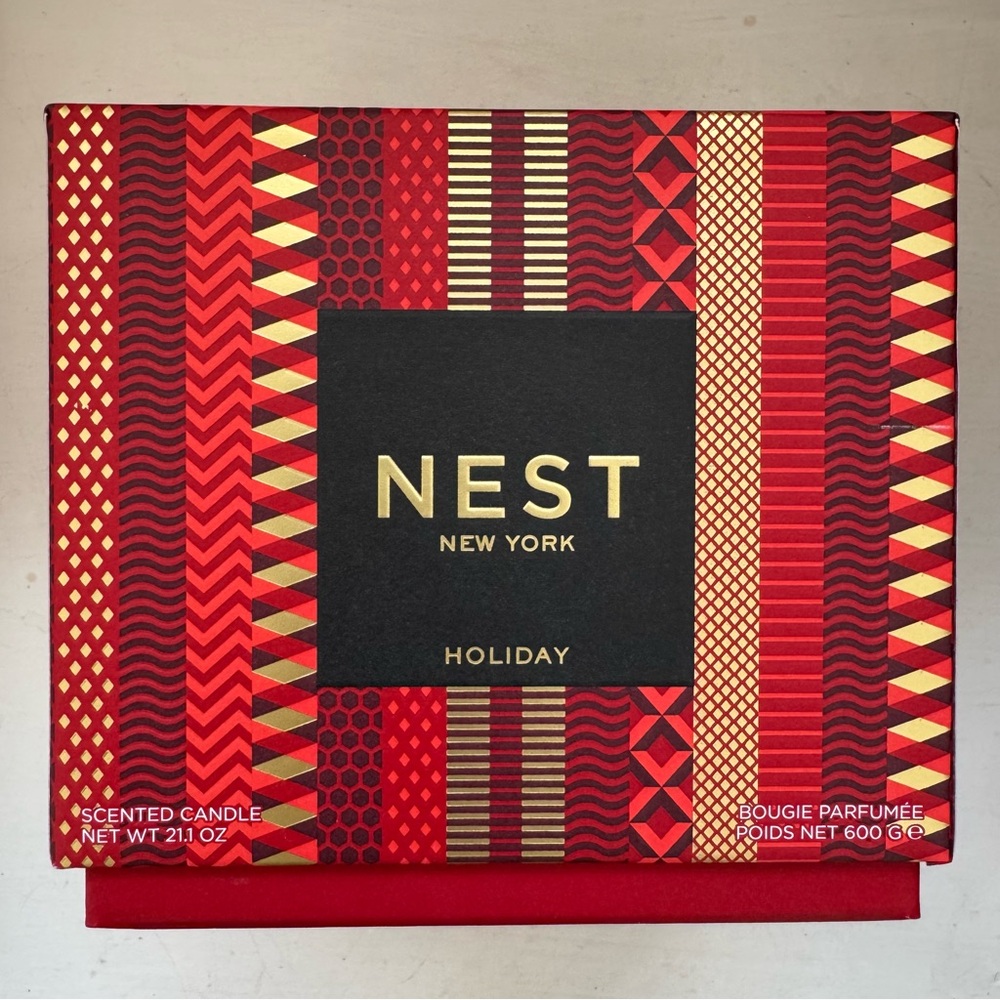 NEST New York Holiday 3-Wick Candle - 21.1 oz